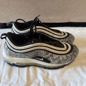 Nike Black and White Sneakers